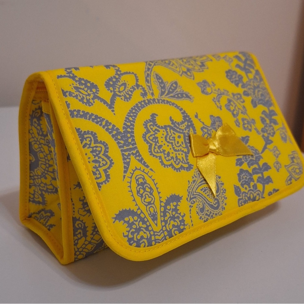 NWOT Naraya Large Cosmetic Bag